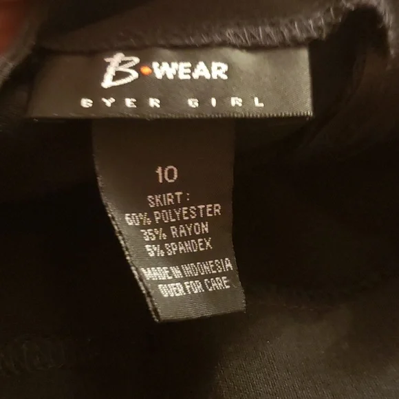 Girls black skirt Size 10 - Picture 2 of 7